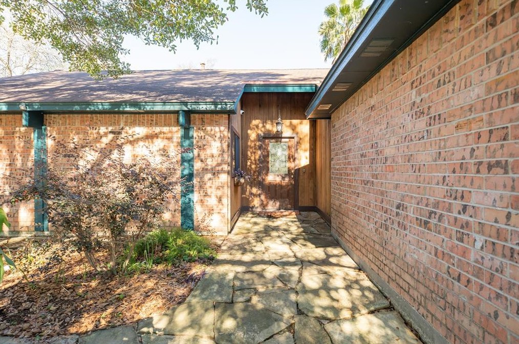 2823 Allyson Ln, Spring TX  77373-8919 exterior