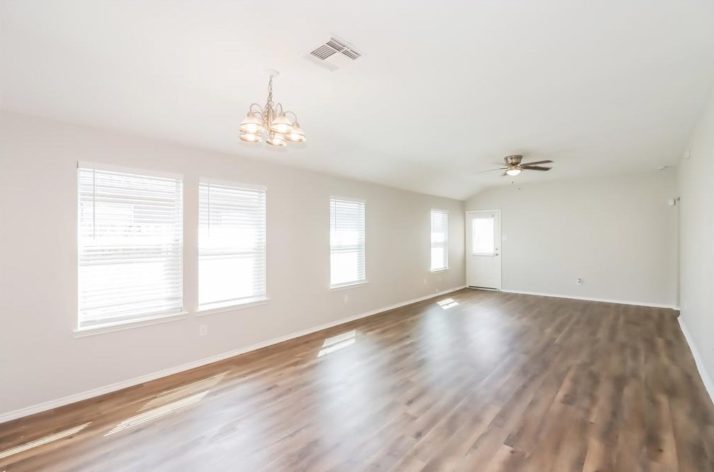 3519 Apache Meadows Dr, Baytown TX  77521-4772 exterior