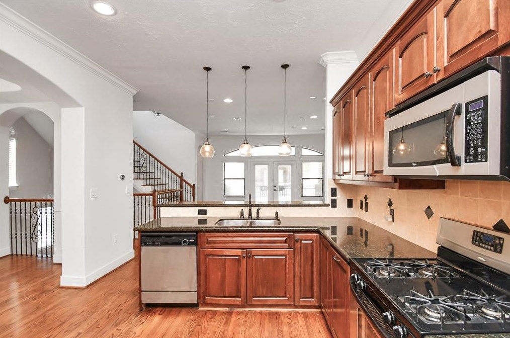 925 21 St, Houston TX  77008-3514 exterior