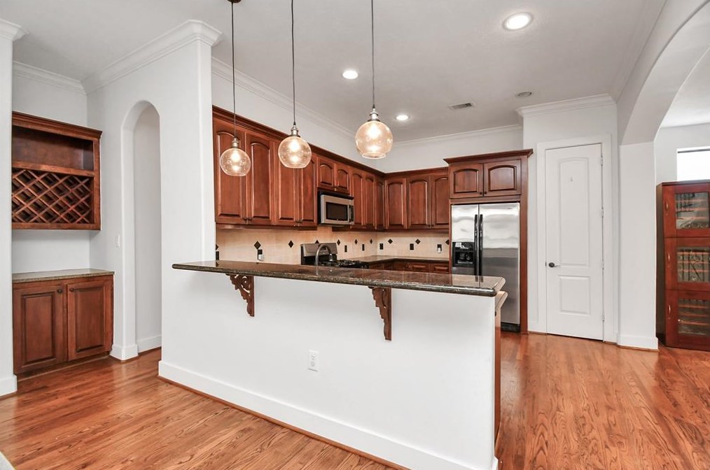 925 21 St, Houston TX  77008-3514 exterior