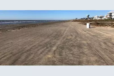 4118 Grayson Drive, Galveston, TX 77554 - Photo 29