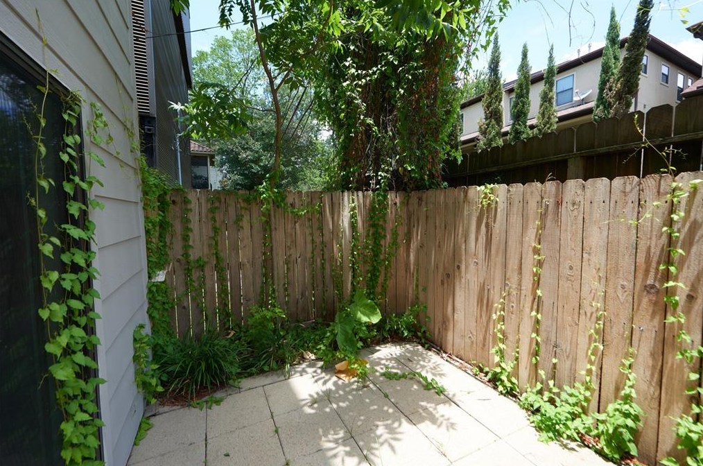 4302 Gibson St, Houston TX  77007-5732 exterior
