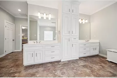 411 Sunset Circle, Tiki Island, TX 77554 - Photo 19