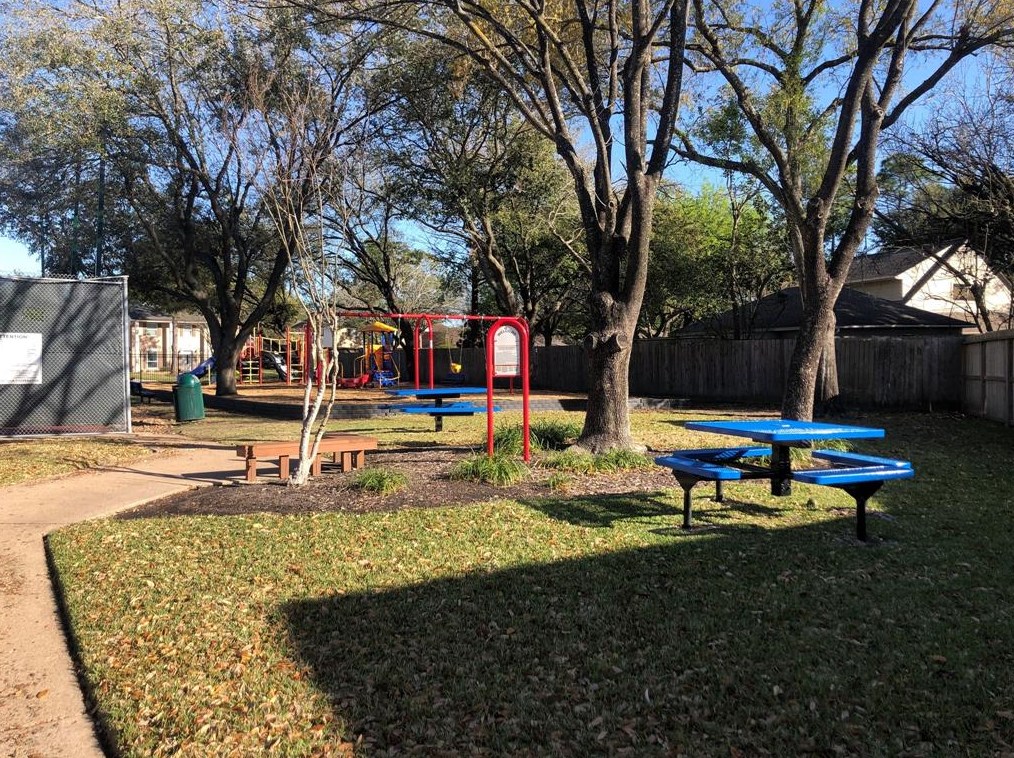 11311 Wickersham Ln, Houston TX  77027-4013 exterior