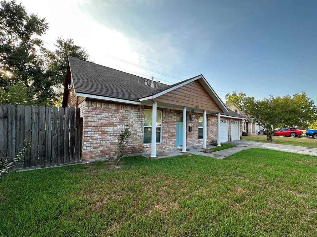 9410 Pipestone St, Houston TX  77074-2418 exterior