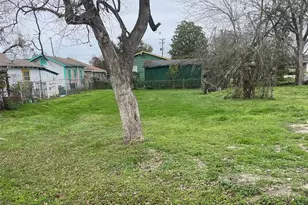 2608 Wayne St, Houston, TX 77026 - Photo 1