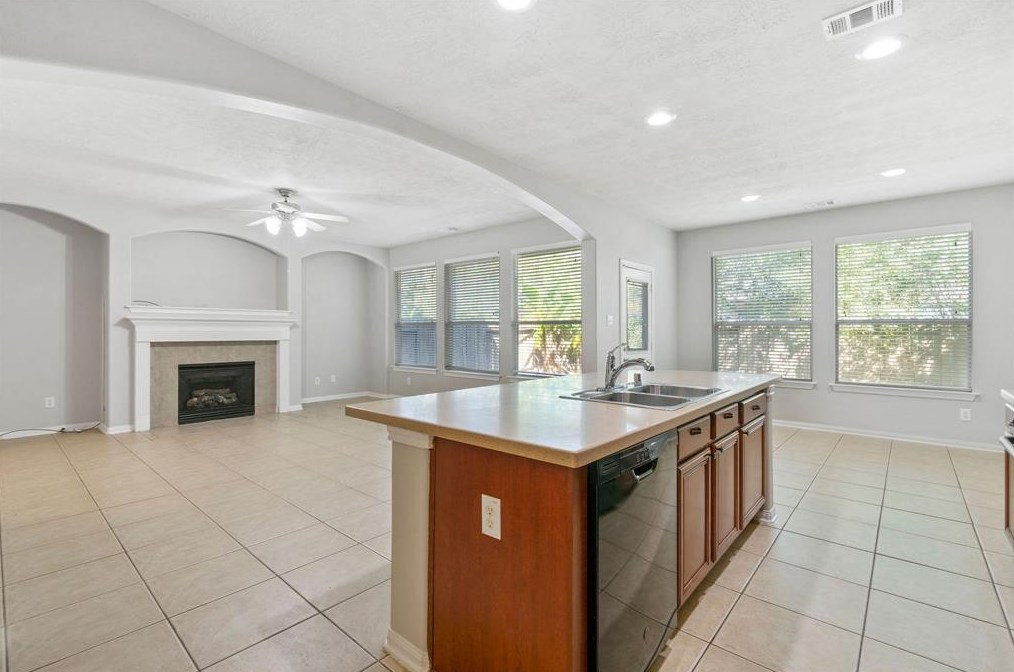 18 Nestlewood Pl, Spring TX  77382-1793 exterior