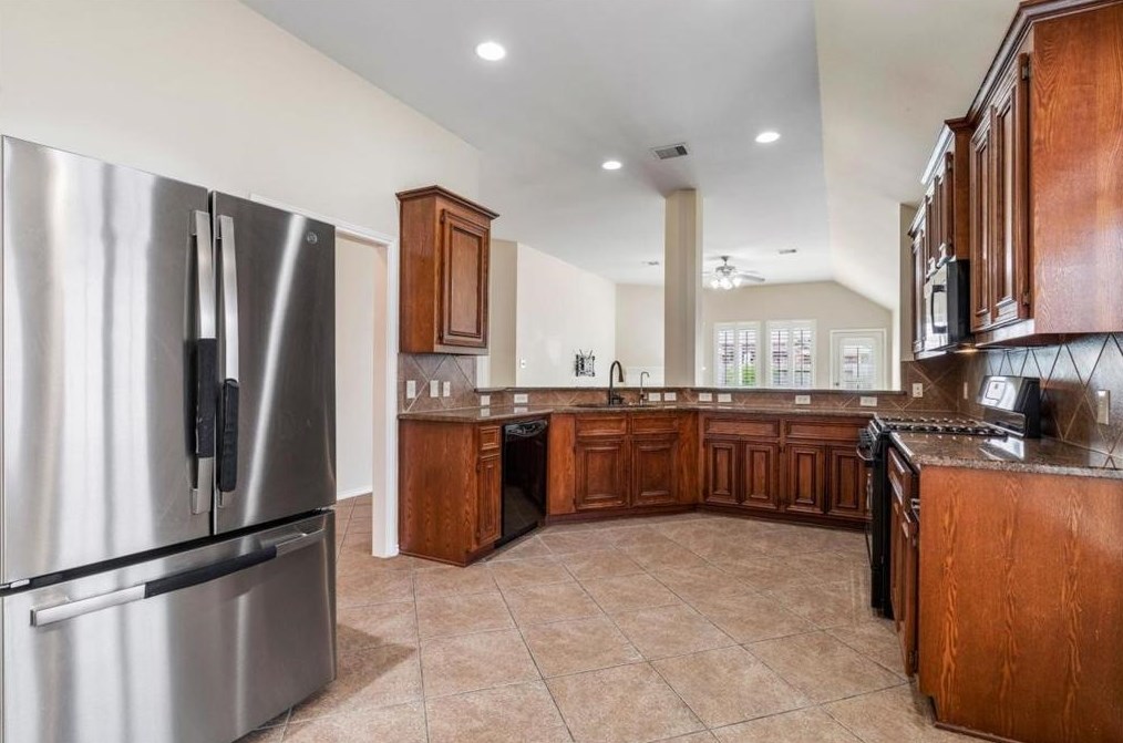 17515 Burkhart Ridge Dr, Houston TX  77095-5150 exterior