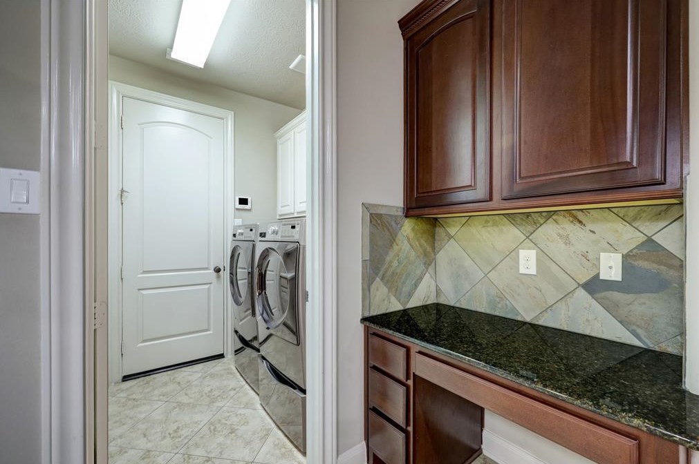 7806 Oak Moss Dr, Spring TX 77379-5303 exterior