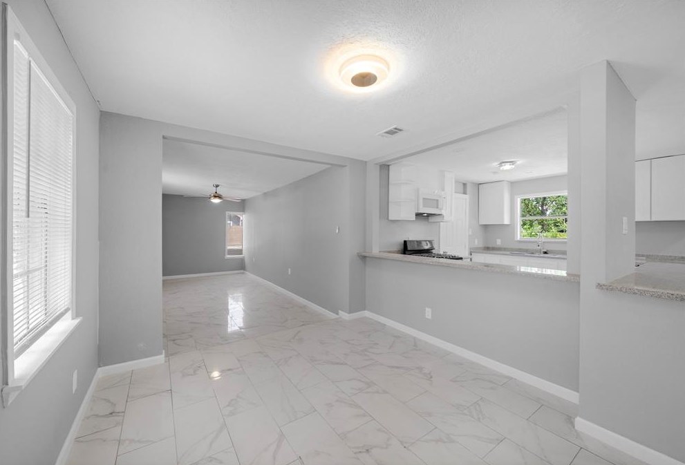 13303 Glenwyck St, Houston TX  77045-3213 exterior