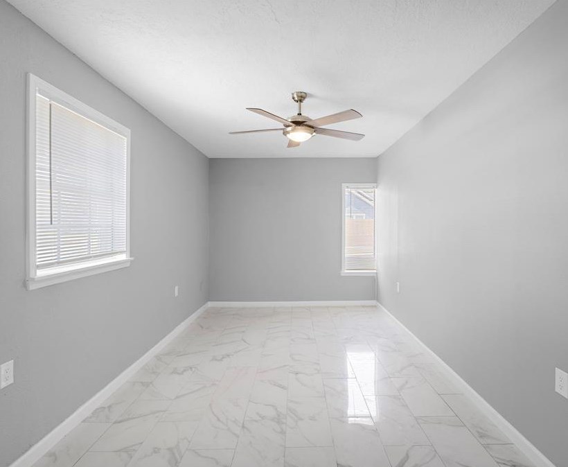 13303 Glenwyck St, Houston TX  77045-3213 exterior