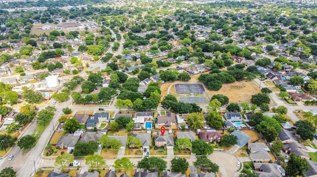 11119 Kirkvale Dr, Houston TX 77089-3636 exterior