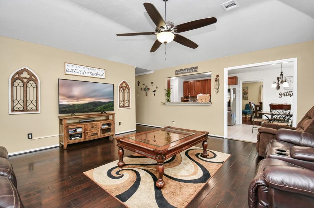 11119 Kirkvale Dr, Houston TX 77089-3636 exterior