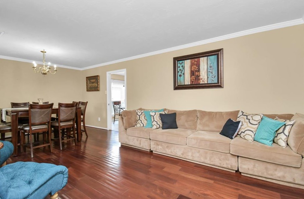 11119 Kirkvale Dr, Houston TX 77089-3636 exterior