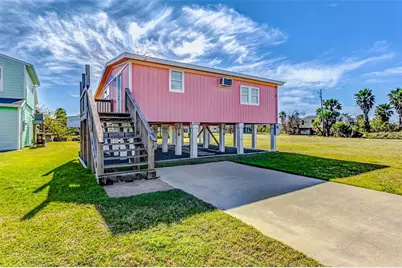 1102 Mayes, Crystal Beach, TX 77650 - Photo 19