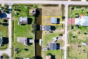 1102 Mayes, Crystal Beach, TX 77650 - Photo 23