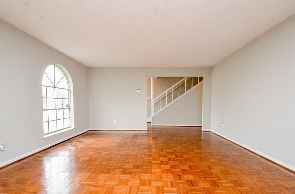12222 Grn Glade Dr, Houston TX  77099-3118 exterior