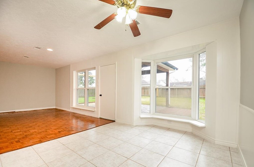 12222 Grn Glade Dr, Houston TX  77099-3118 exterior