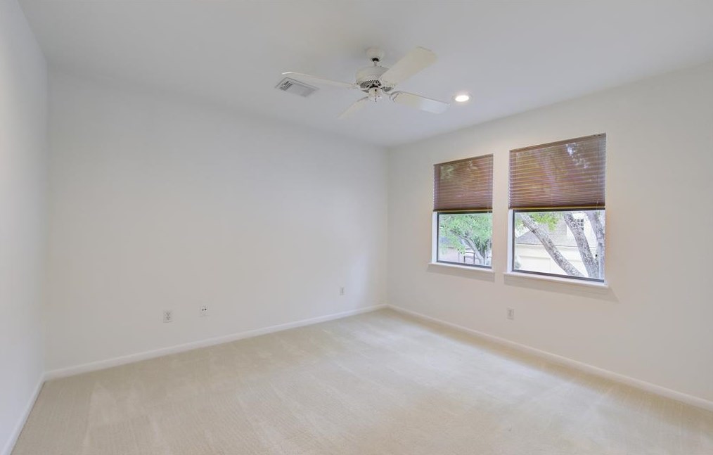 15835 Barkers Lndg Rd, Houston TX  77079-2422 exterior