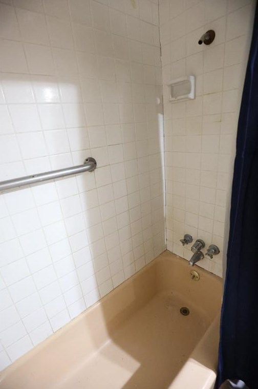 7003 Kingsway Dr, Houston TX  77087-6023 exterior