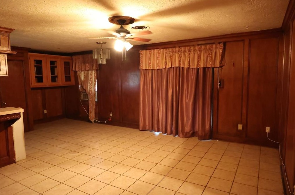 7003 Kingsway Dr, Houston TX  77087-6023 exterior