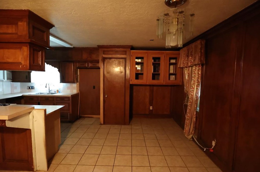 7003 Kingsway Dr, Houston TX  77087-6023 exterior