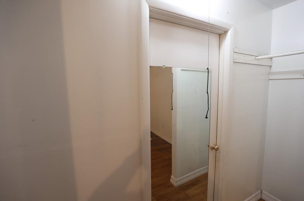 7003 Kingsway Dr, Houston TX  77087-6023 exterior