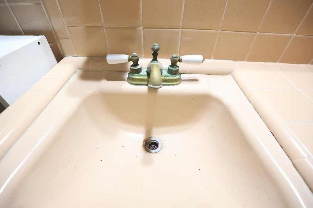 7003 Kingsway Dr, Houston TX  77087-6023 exterior