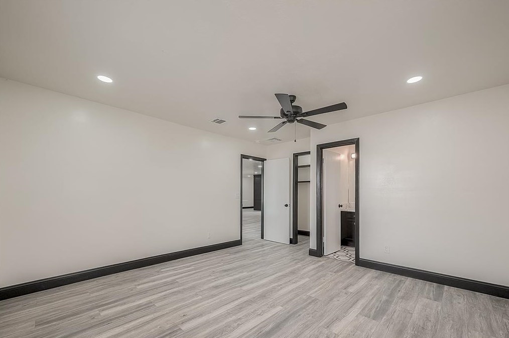 5715 Corl St, Houston TX 77087-4107 exterior