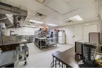 9210 Ashville Drive, Houston, TX 77051 - Photo 35