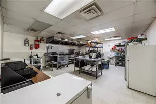 9210 Ashville Dr, Houston, TX 77051 - Photo 31