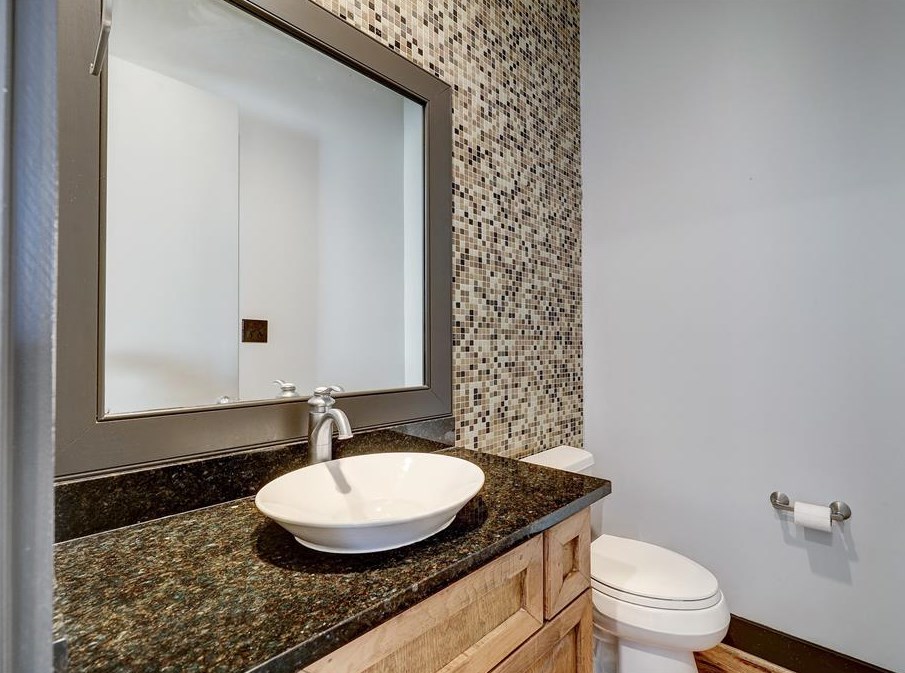 2020 Tuam, Houston TX  77004-1349 exterior