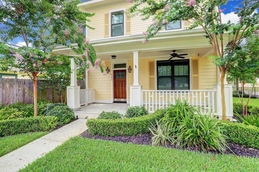 602 35th St, Houston TX  77022-5004 exterior