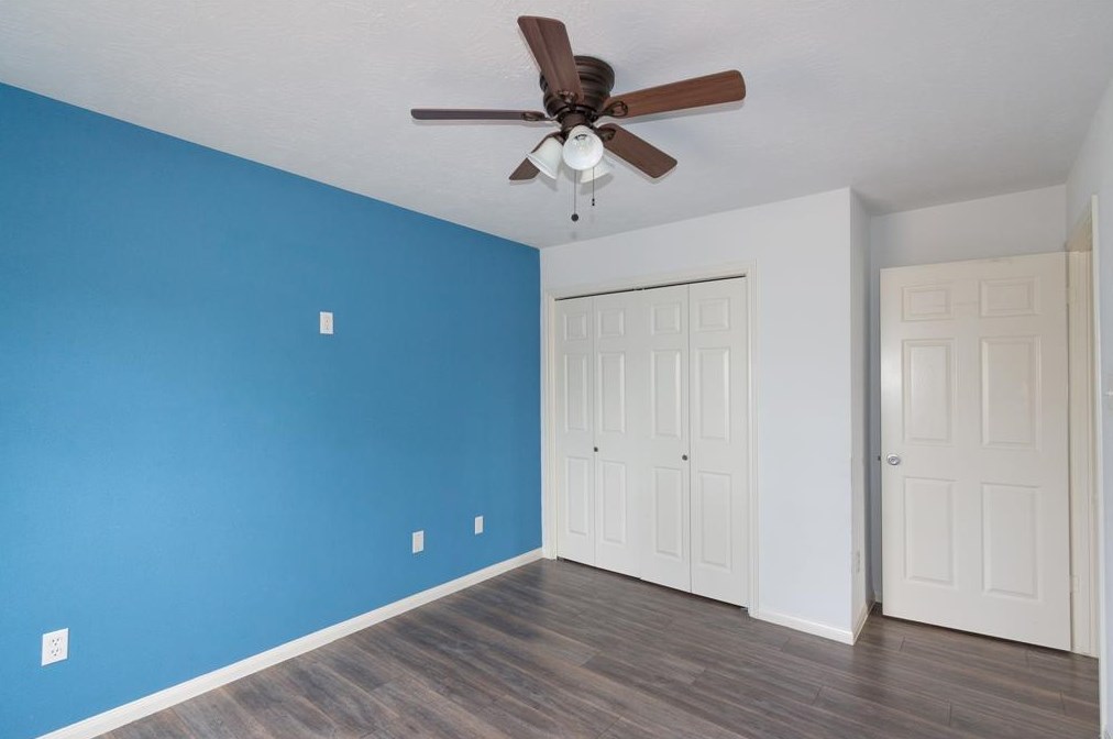 14303 Providence Pne Trl, Houston TX  77062-2042 exterior
