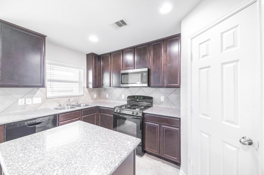 19730 Sloan Ridge Ln, Cypress TX  77429-6220 exterior