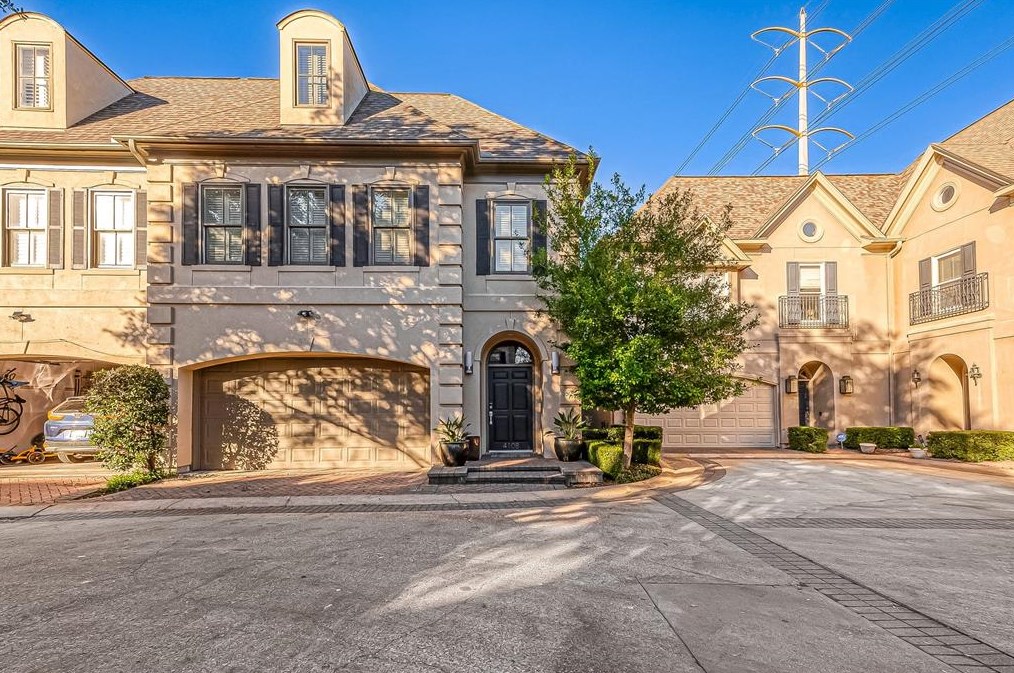 4108 Boulevard Park, Houston TX  77098-5001 exterior