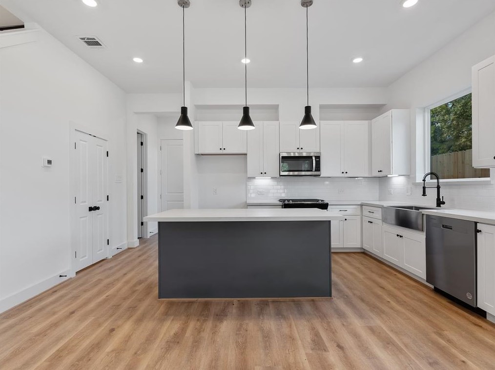 5720 Balbo St, Houston TX  77091-4604 exterior