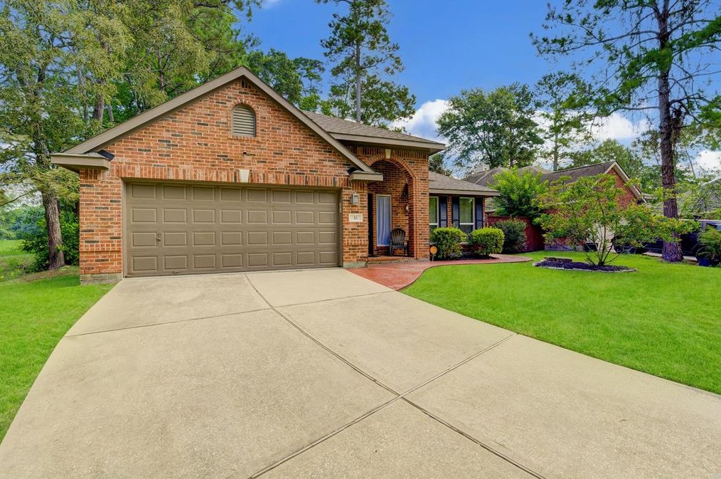 38 Cypress Bayou Ct, Spring TX  77382-1063 exterior