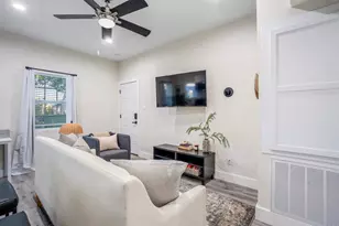 5 Estelle St, Houston, TX 77003 - Photo 3