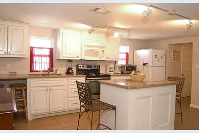 1250 N Crystal Beach Road, Crystal Beach, TX 77650 - Photo 7