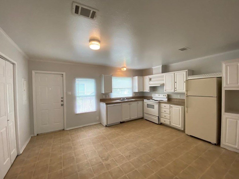 11734 Greensbrook Forest Dr, Houston TX  77044-7186 exterior