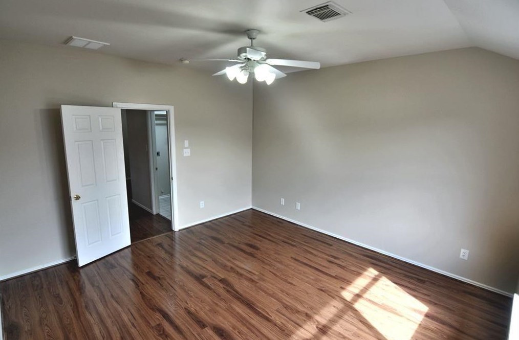 2915 Loganberry Park Ln, Houston TX  77014-1422 exterior