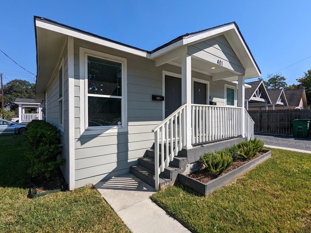 401 34th St, Houston TX  77018-7613 exterior