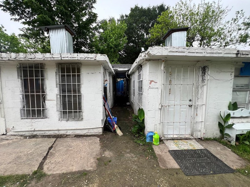 14514 Gainesville St, Houston TX 77015-3111 exterior