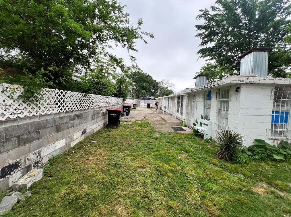 14514 Gainesville St, Houston TX 77015-3111 exterior