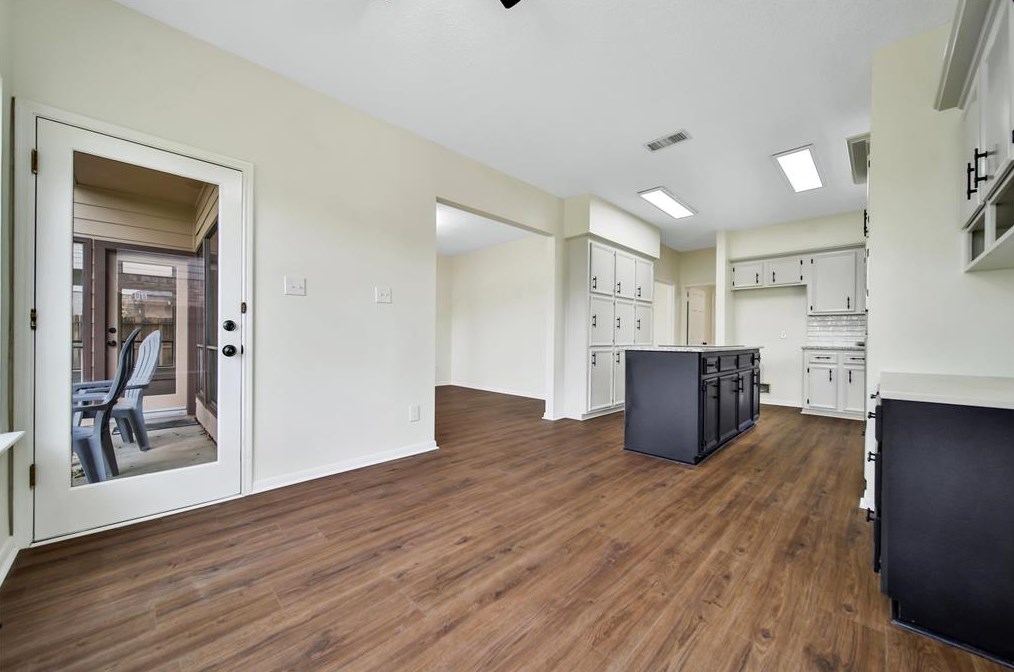 7314 Blenheim Palace Ln, Houston TX  77095-3552 exterior