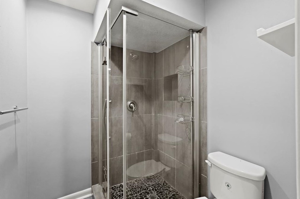 2700 Bellefontaine St, Houston TX  77025-1668 exterior