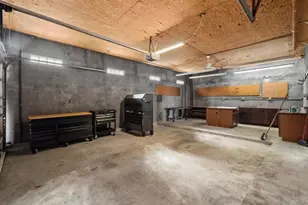 5417 W Bayshore Dr, Bacliff, TX 77518 - Photo 39