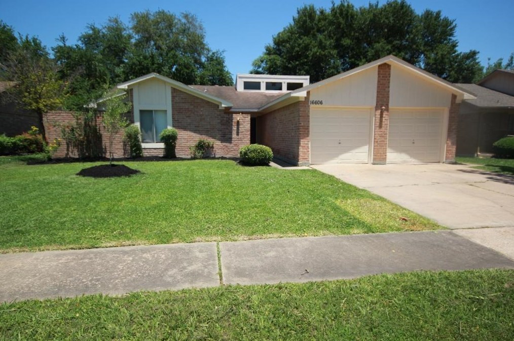 16606 Kassikay Dr, Houston TX  77084-3422 exterior