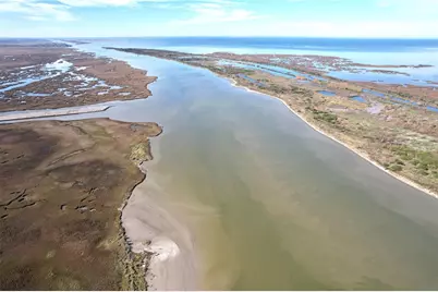 1104 Mayes, Crystal Beach, TX 77650 - Photo 49